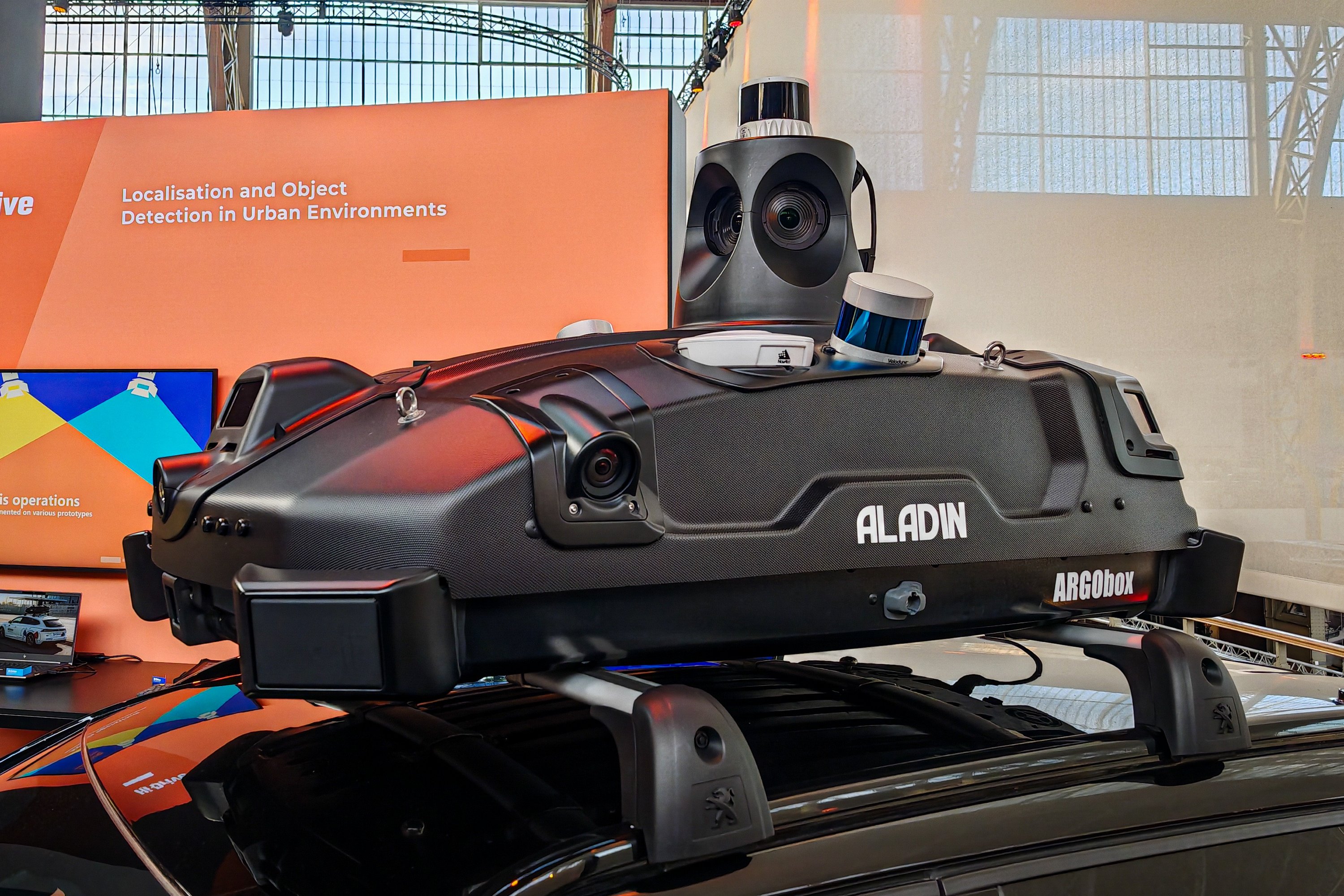 peugeote2008livinglabrooftopsensormodule-001 | Vezess | Vezess