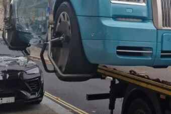 Elegük lett a szabálytalankodó szupergazdagokból, trélerre tették a luxusautókat