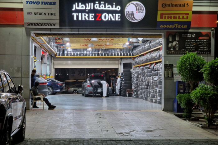 Ilyen autózni az országban, ahol 200 forint az üzemanyag 21 | Vezess Ilyen autózni az országban, ahol 200 forint az üzemanyag 21