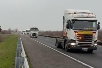 Tiltakozó kamionosok bénítják meg Budapestet