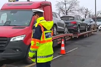 Rommá büntették az autószállítókat az M0-son