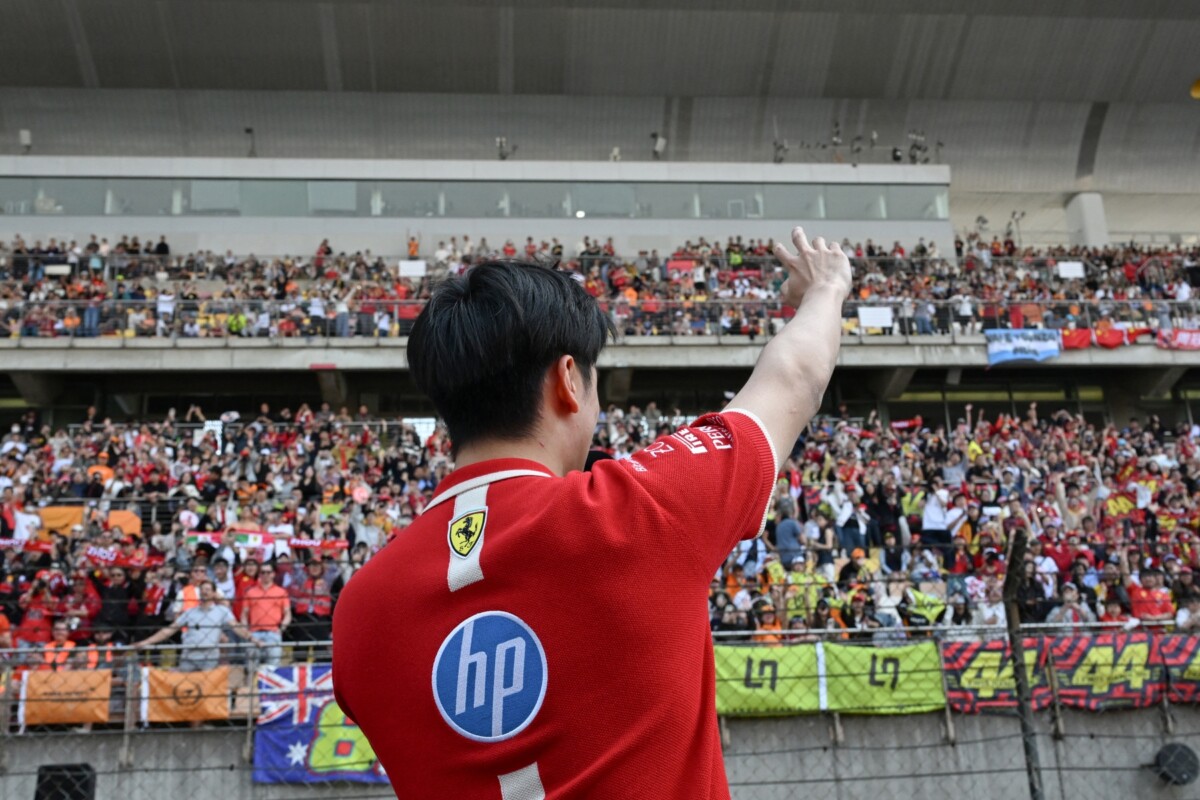 Távozik a Ferrari egyik pilótája