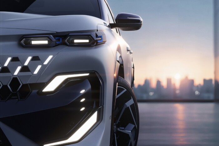 Hatalmas hibriddel bővít a Renault 7 Hatalmas hibriddel bővít a Renault 7