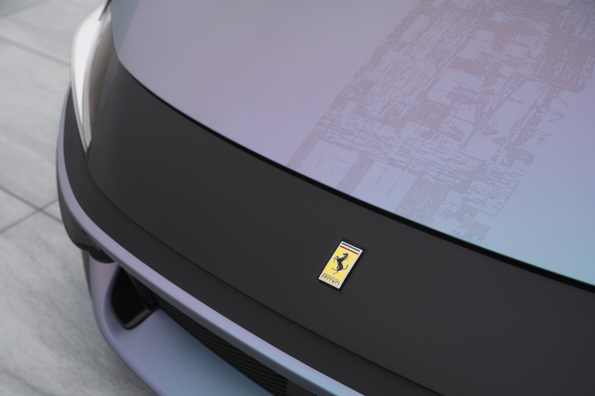 Lószőrből, napfényből készült ez a Ferrari