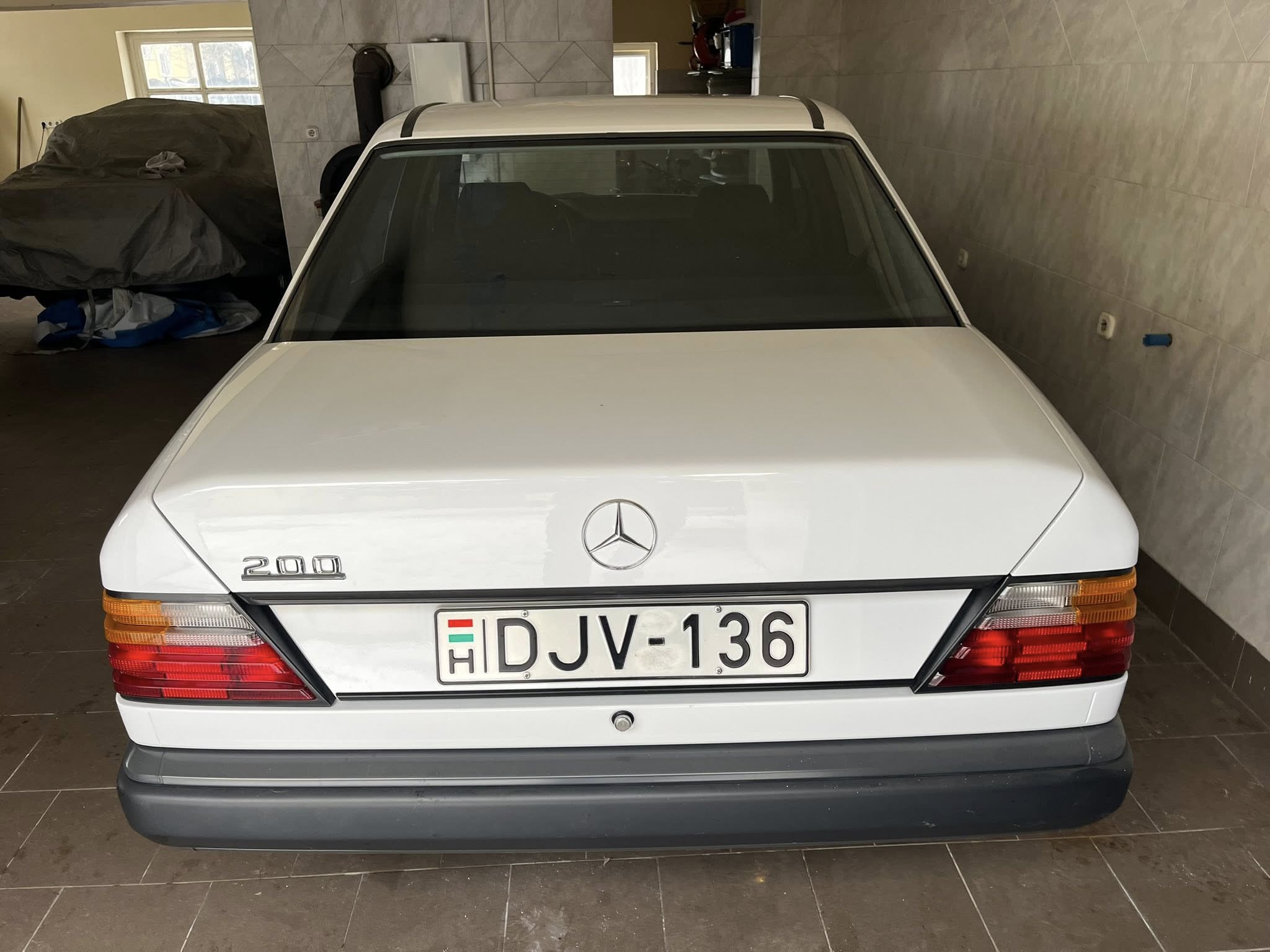 Ritka kincsre bukkantak egy budapesti garázs mélyén 6