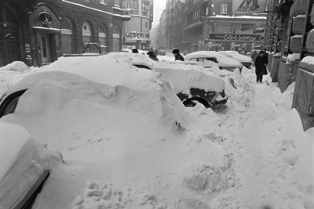 batch-fortepan-1987-havaza4-1024x683 | Vezess | Vezess