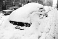 Árokba borult Volánbusz az idei hó első áldozata 1 Árokba borult Volánbusz az idei hó első áldozata 1