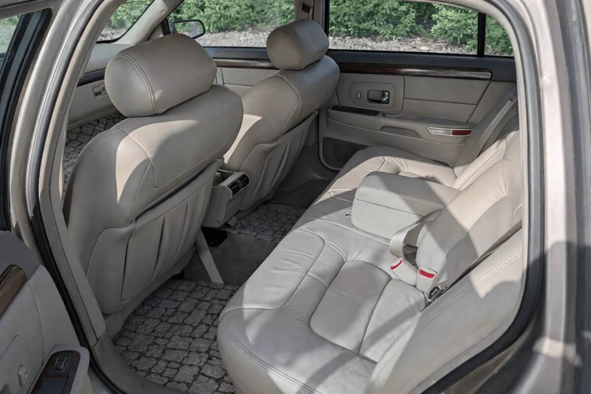 Totális égés lett az AI-val feljavított autóhirdetésből