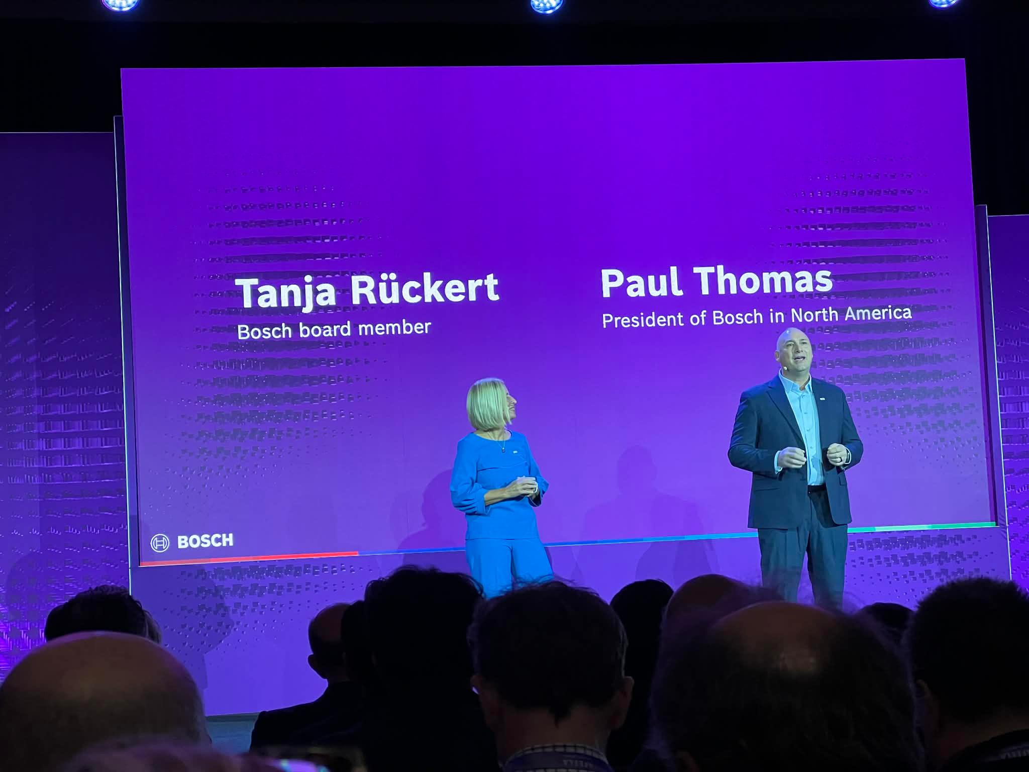 Már nincs kérdés: ez az autózás jövője, milliárdokat öntenek bele 1