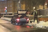 Cetlivel indult, a Facebookon folytatódott a parkolófoglalási vita Siófokon 1 Cetlivel indult, a Facebookon folytatódott a parkolófoglalási vita Siófokon 1