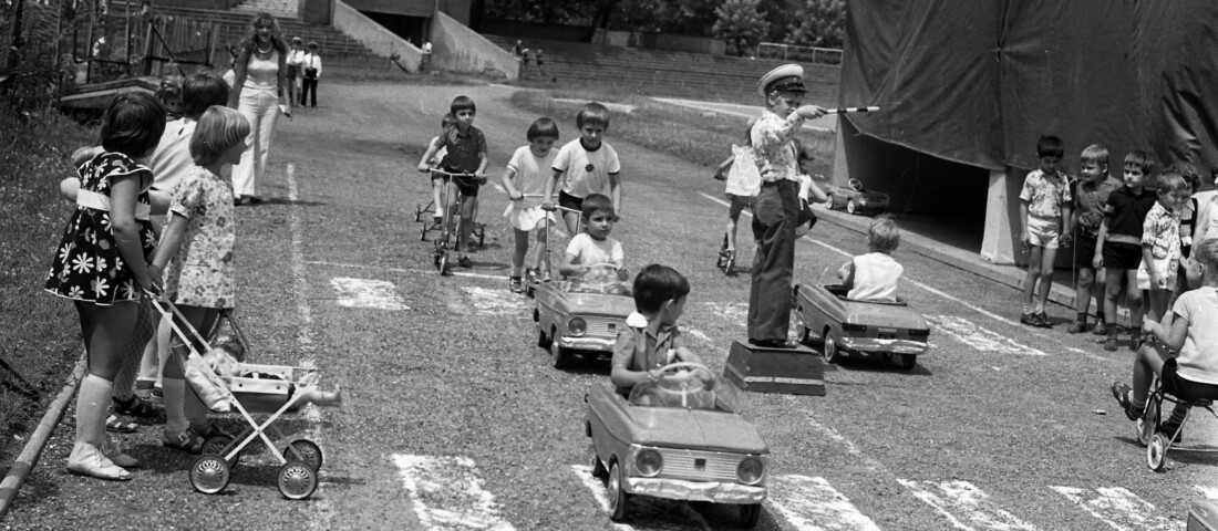 Ettől a KRESZ-től búcsúznak a magyar autósok