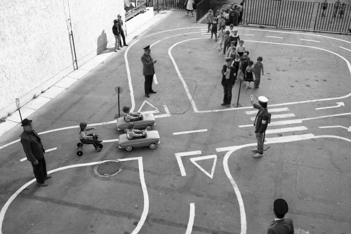 Ettől a KRESZ-től búcsúznak a magyar autósok