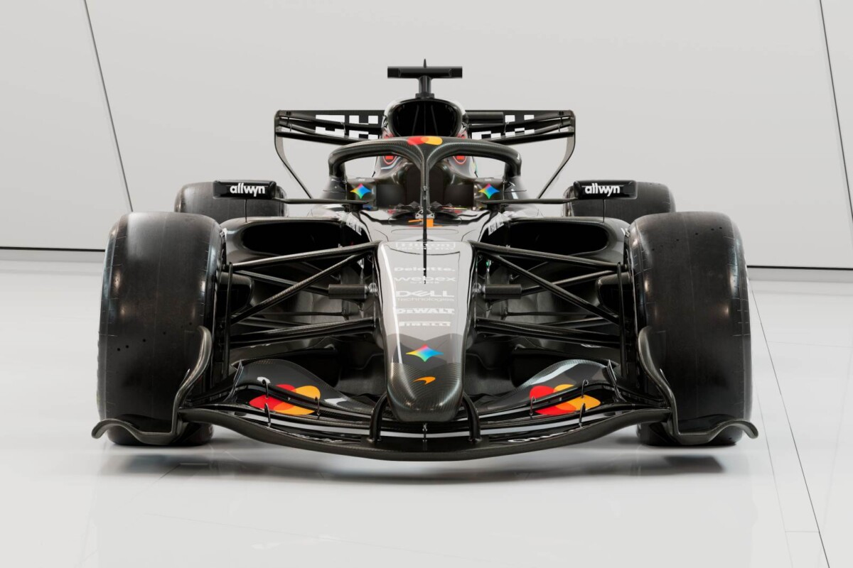 A McLaren átállt a sötét oldalra