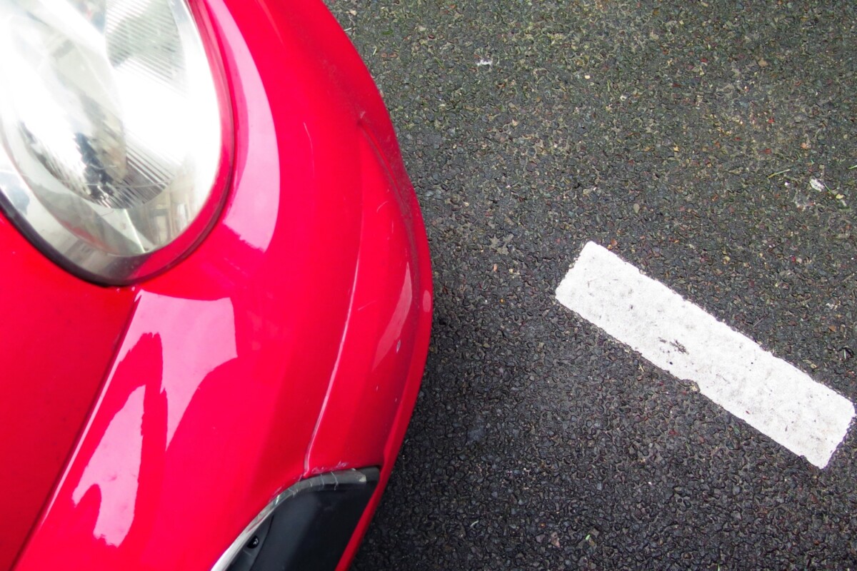 Igazi érvágás jön az autósoknak, 20 ezer parkolóhelyet számolnak fel