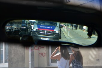 Órákkal azután, hogy megszerezte, el is bukta a jogosítványát egy autós Ausztriában