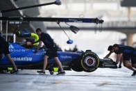 Pengeélen táncolnak Alonsóék, kivár a Ferrari is 1 Pengeélen táncolnak Alonsóék, kivár a Ferrari is 1