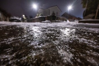 Kiadták a másodfokú riasztást, ne ülj autóba!