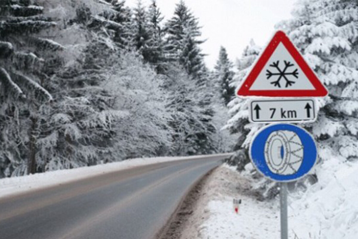 Ott próbált lejönni nyári gumival, ahol a hólánc kötelező – katasztrófa lett a vége