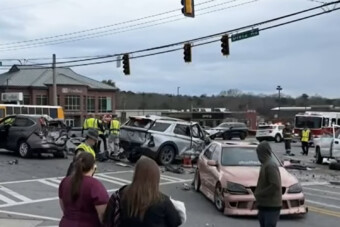 80 év felett tényleg volán mögé kell még ülni?