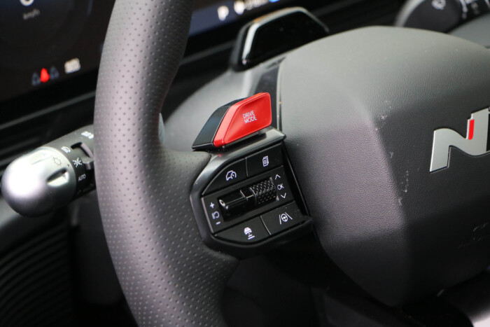 Mindenki bámulta a Lidl-parkolóban, de nem csak a külseje érdekes ennek a koreai autónak 20