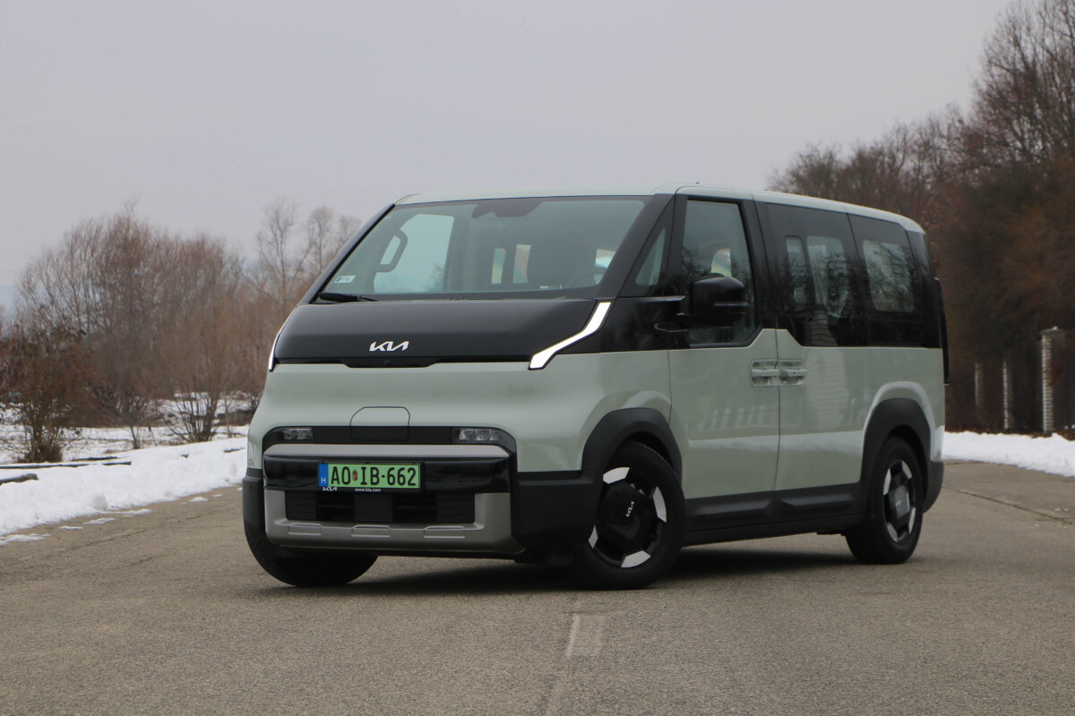 Magyar kisvállalkozók és nagycsaládok kedvence akar lenni ez a Kia