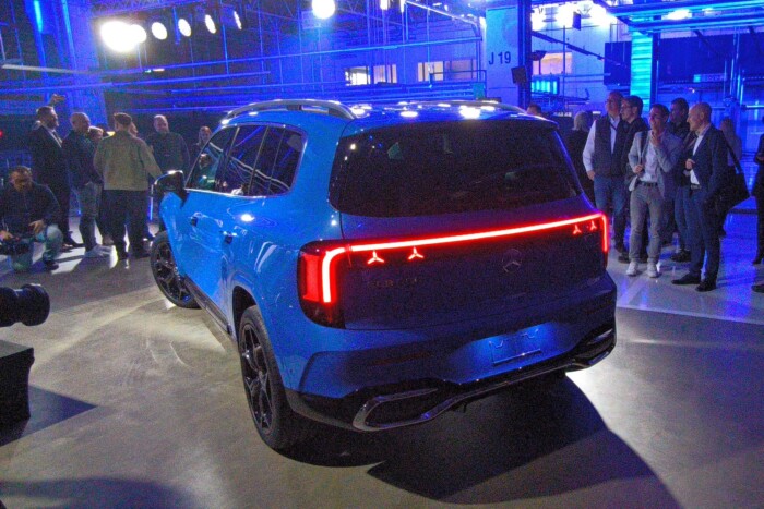 Nagy csinnadrattával, miniszteri méltatással elindult az új kecskeméti Mercedes gyártása 10