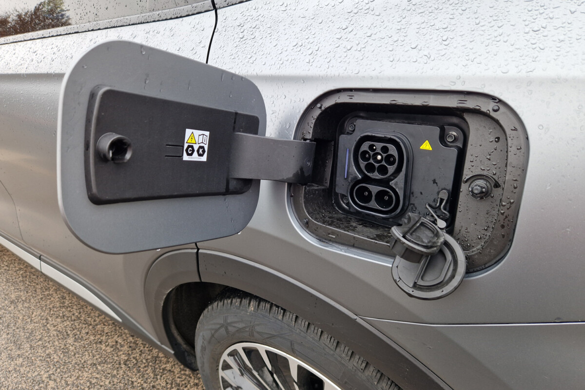 Egyre jobban rápörögnek a magyarok a használt villanyautókra