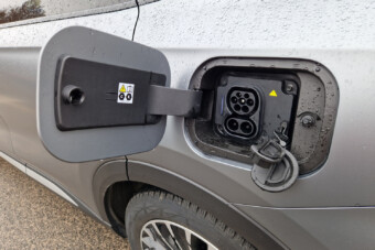 Egyre jobban rápörögnek a magyarok a használt villanyautókra