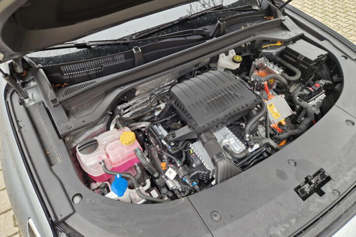 Ez a kínai autó nem az olcsójánosoknak szól 12