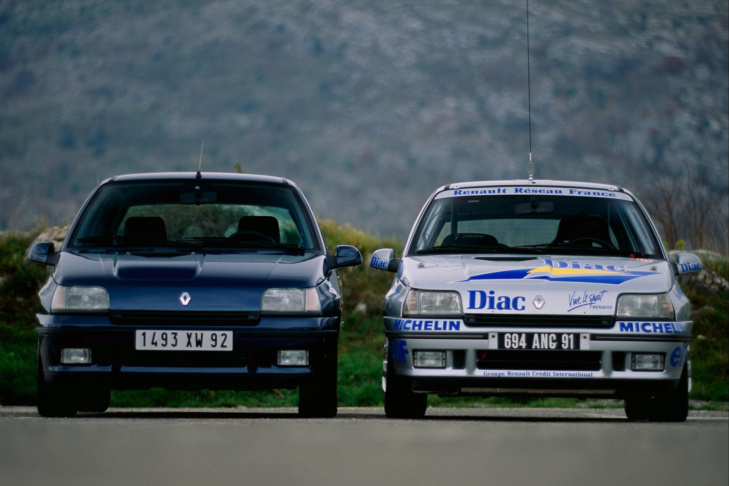 original-3563-clio-celebrates-25th-anniversary-in-the-uk | Vezess