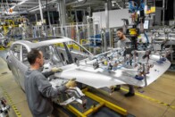 1000 lóerős kupé a Porschétól 16