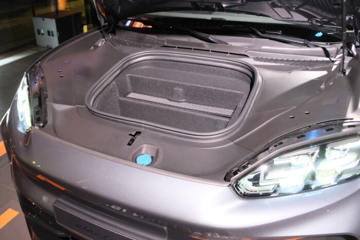 Sose villant még ilyen erős Porsche Magyarországon 12