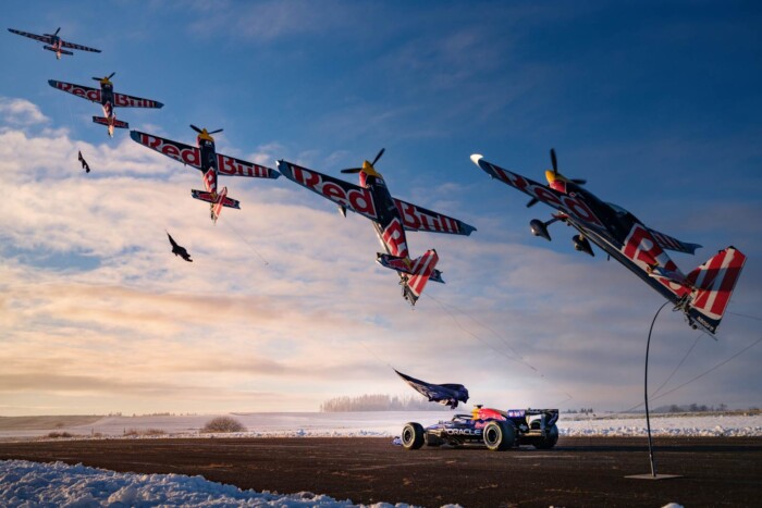 Retrós festést kapott Verstappen új F1-es autója 7