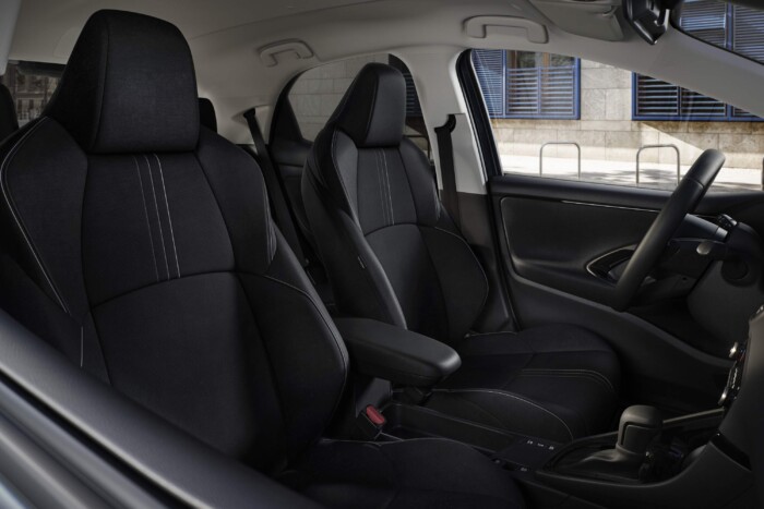 Két és fél centit nyert a kis Toyota 6