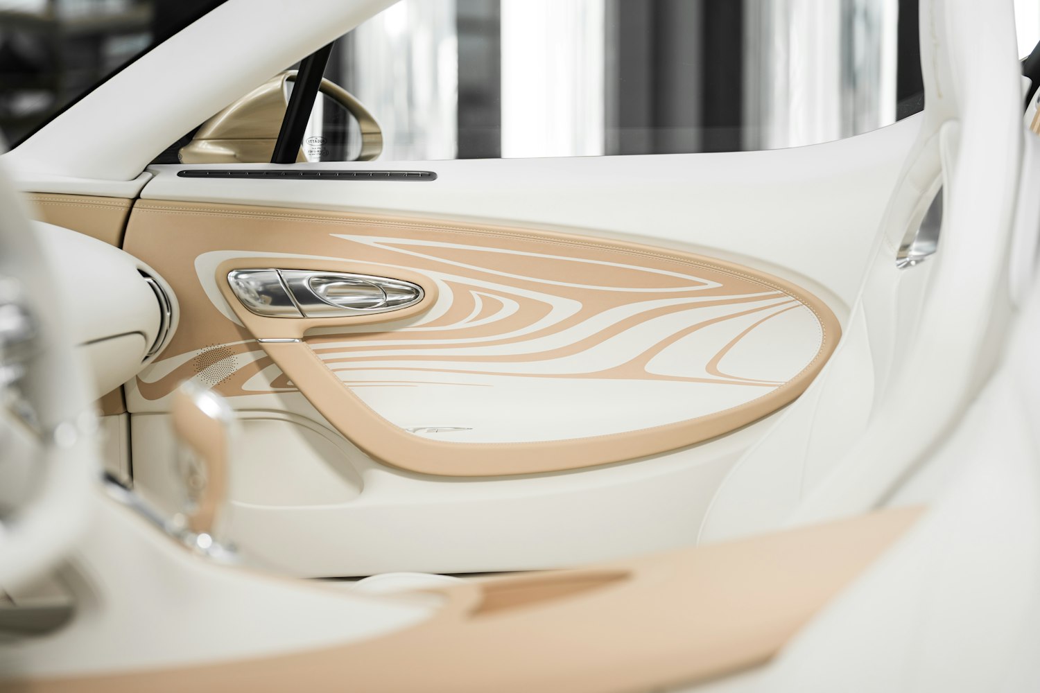 11-bugatti-mistral-sur-mesure-la-perle-rare | Vezess