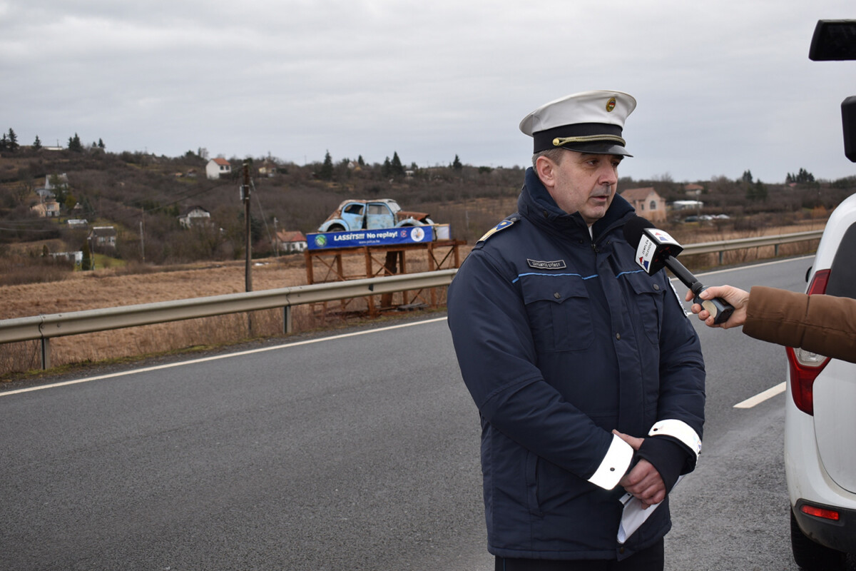 Roncsautóval demonstrálta a rendőrség, hogy a közlekedés nem játék