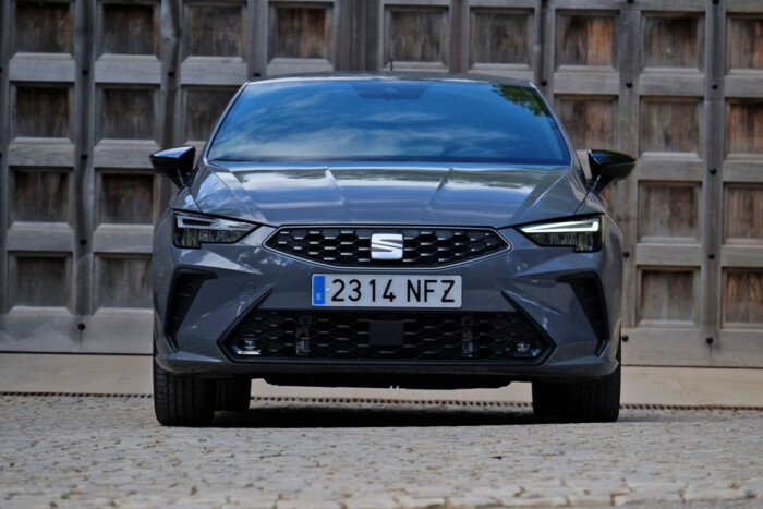 Sosem jött még ennyi új autó Magyarországra 11