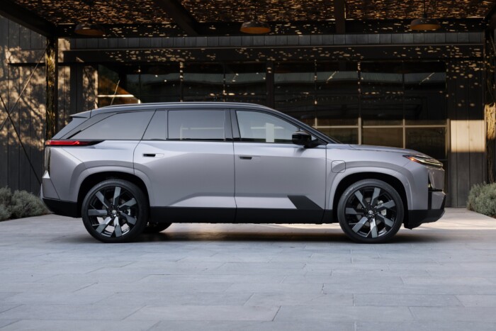 Hétüléses nagyautót hozott a Toyota 6