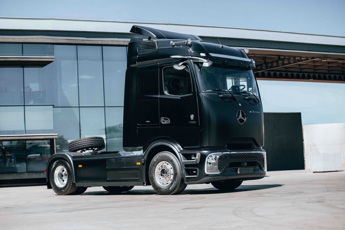 Komoly üzleti lépésre szánta el magát a Mercedes-Benz