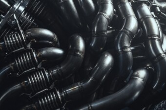 Űrbéli szörnynek is beillik az olaszok különleges motorja