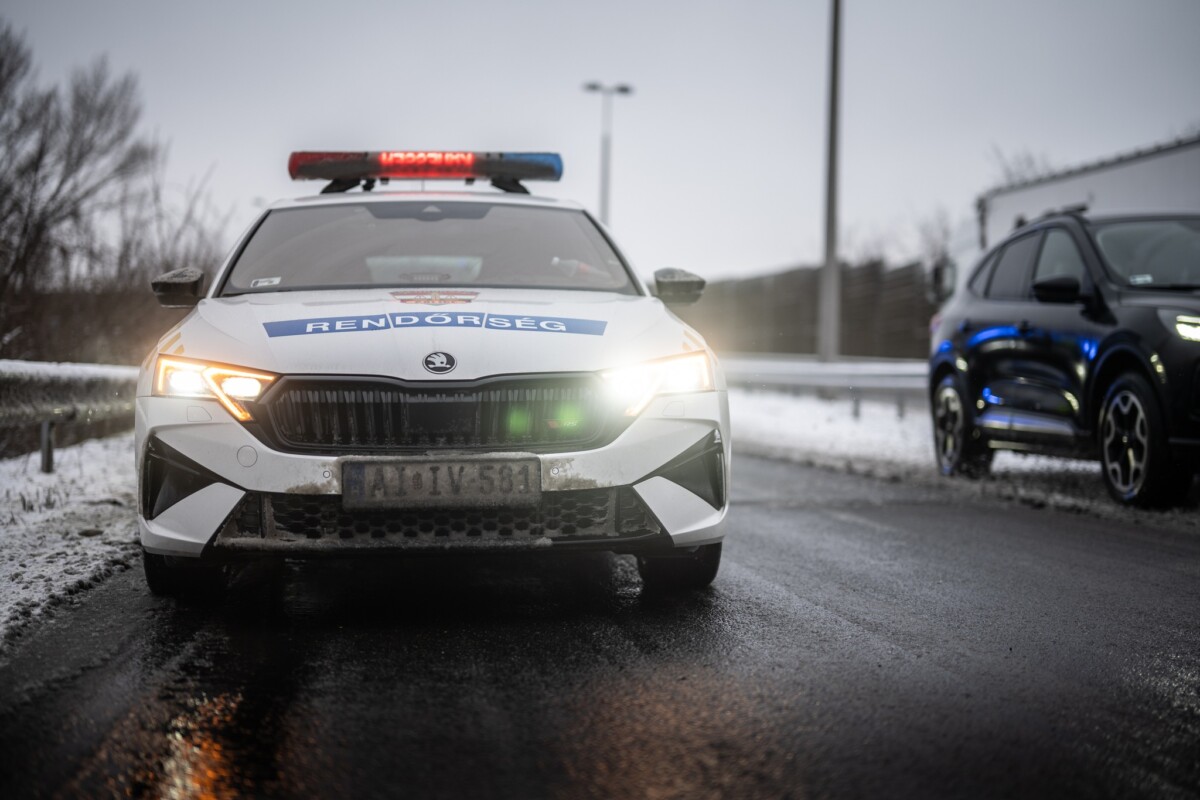 A rendőrség elárulta, milyen szabályok szerint zajlik egy autós “üldözés” itthon