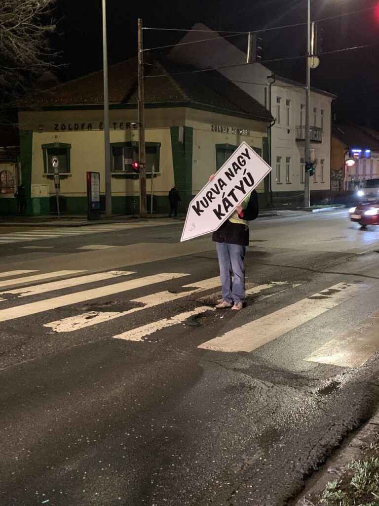 A magyar autósok saját kezükbe vették a kátyúkatasztrófát 2