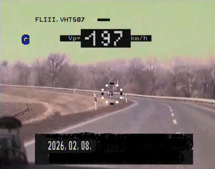 Az esztergomi rendőrök álla is leesett ettől a gyorshajtótól, hát még a kifogásától 1