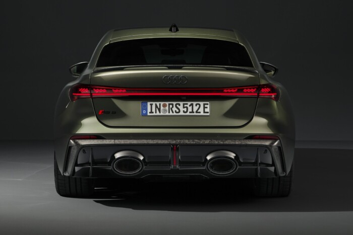 Megépítette első sporthibridjét az Audi 19