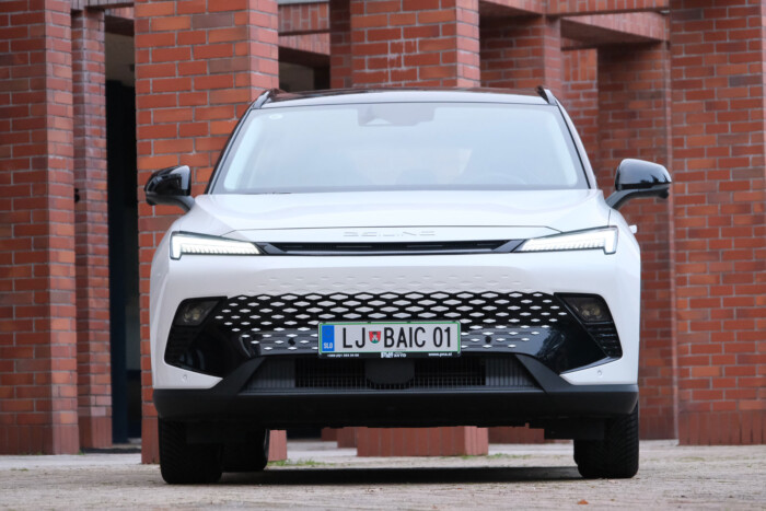 Gigászi autógyártó érkezik Magyarországra 19