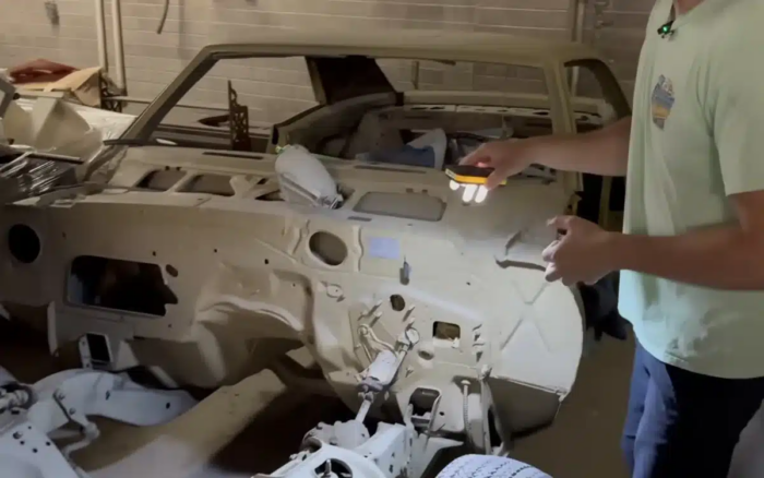 Nem is tudták, de 47 évig kincset őriztek a garázsukban 2