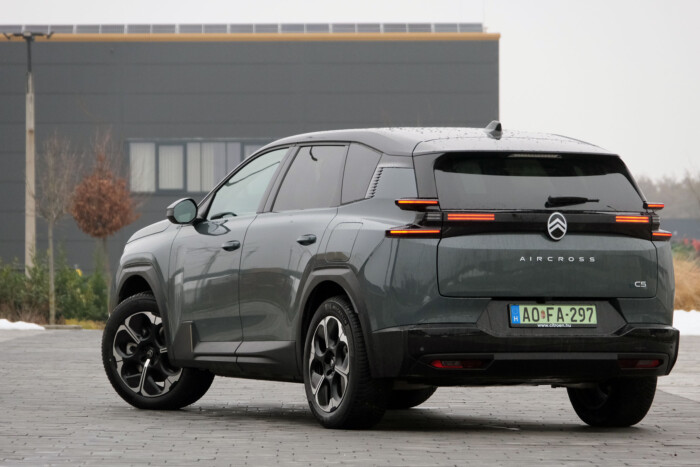 Hiányzik a dízel ebből a terepjáróból? 18