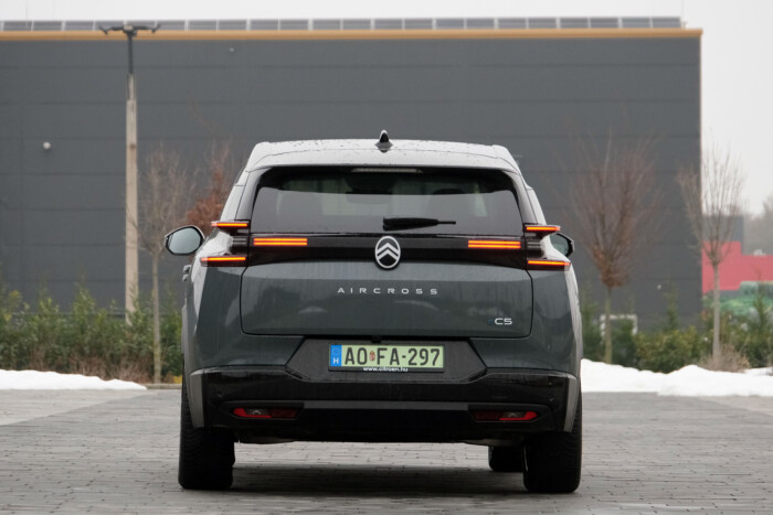 Hiányzik a dízel ebből a terepjáróból? 11