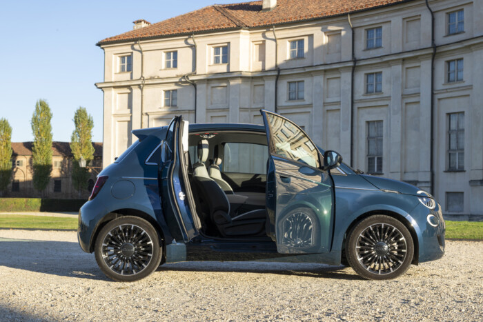 Villanyautóból épített benzinest a Fiat 6