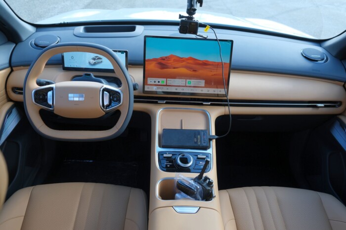 Újabb óriás kínai autógyártó érkezett Magyarországra – itt a Geely 15